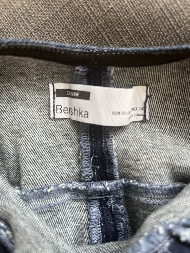 Дънков гащеризон Bershka