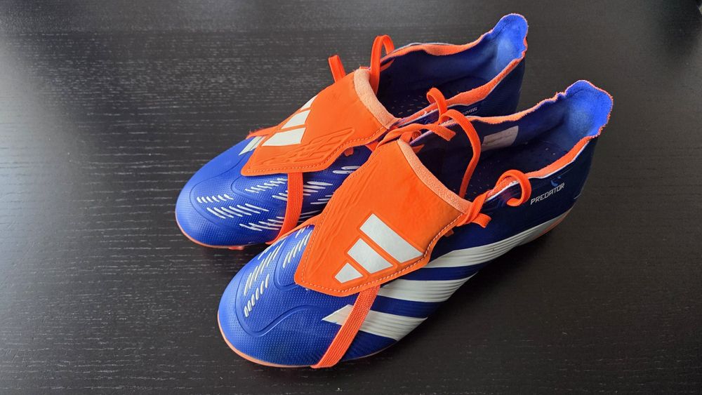 Ghete de fotbal Adidas Predator