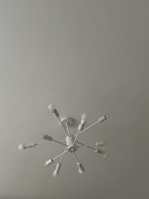 Продам люстру в хорошем состоянии