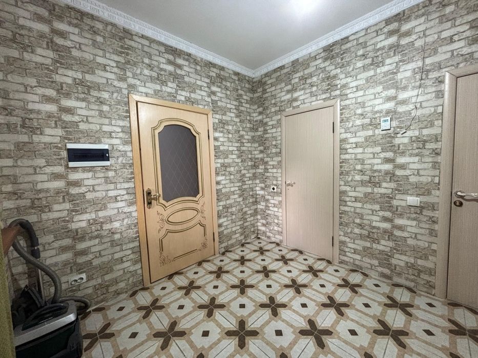 Срочно продаётся дом в центре города Талгар