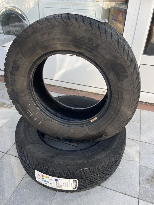 Зимни бусови гуми VIKING WinTech Van 215/70 R15C DOT 2922