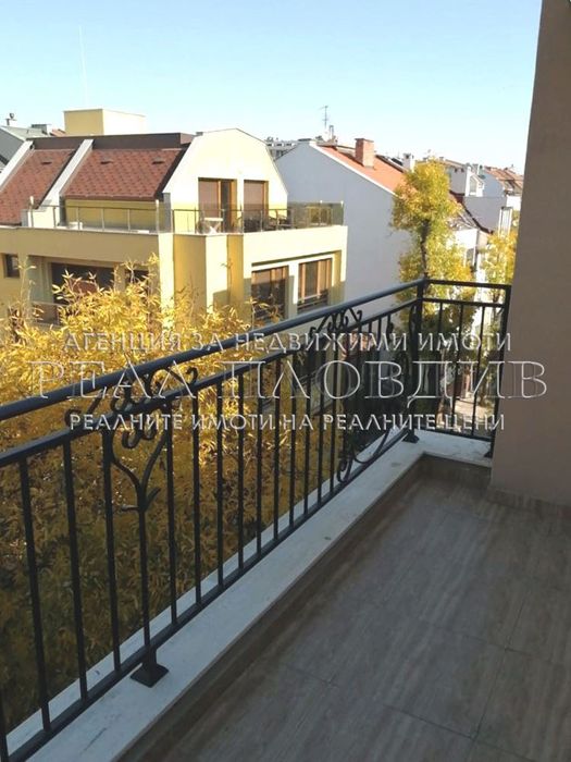 Продава се Тристаен апартамент в Пловдив, Център - 92 кв.м за 2392 €/кв.м - Снимка #3