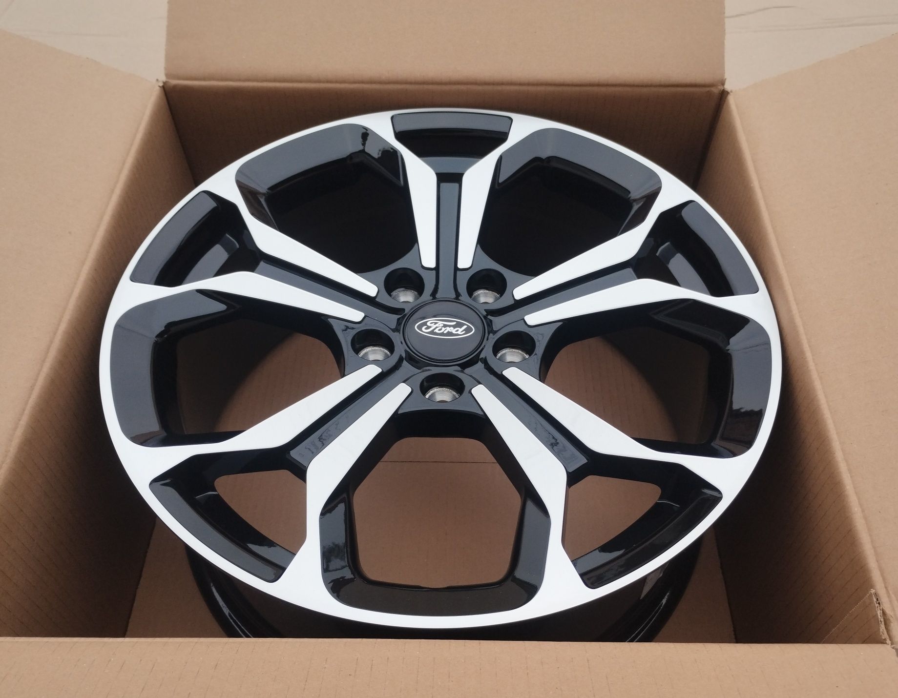 Jante 17 Ford Puma Focus Kuga Mondeo C-max S-Max Transit 5 x 108 R17