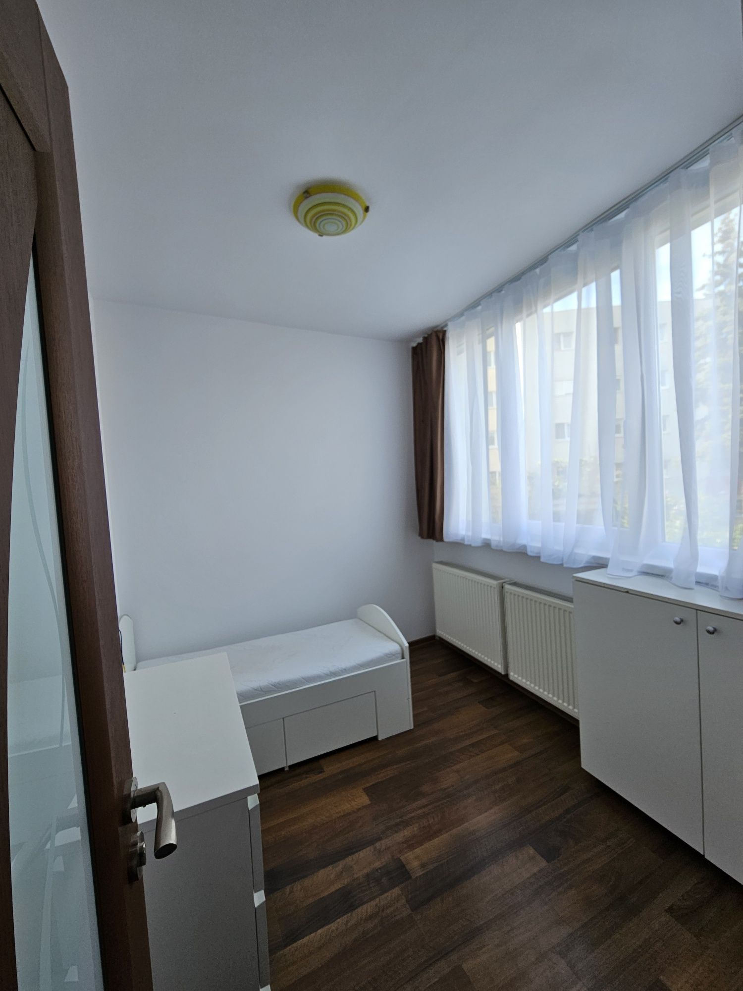 Apartament cu 3 camere de închiriat, Mănăștur, Cluj-Napoca