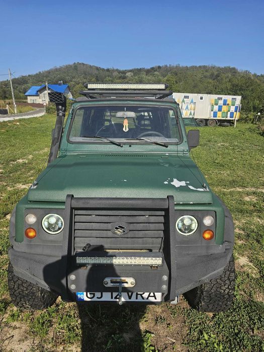 Suzuki  Samurai SJ varianta UNICAT
