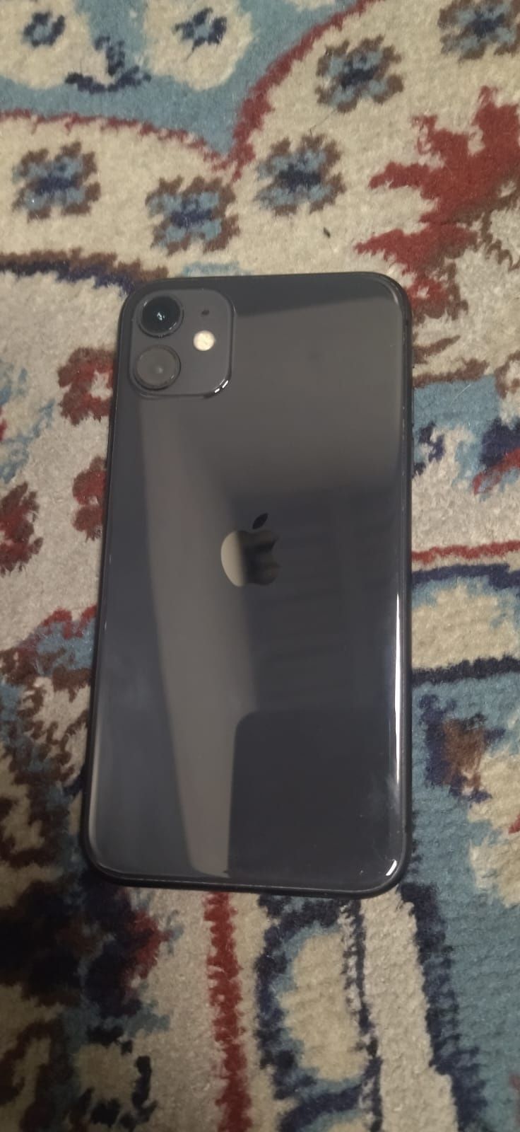 Продам  iPhone 11