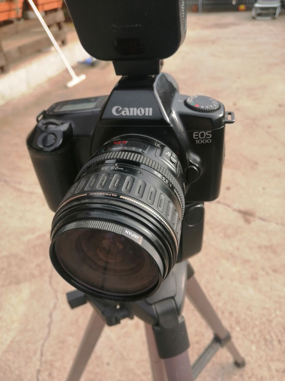 Aparate foto digitale canon și minolta camera video JVC