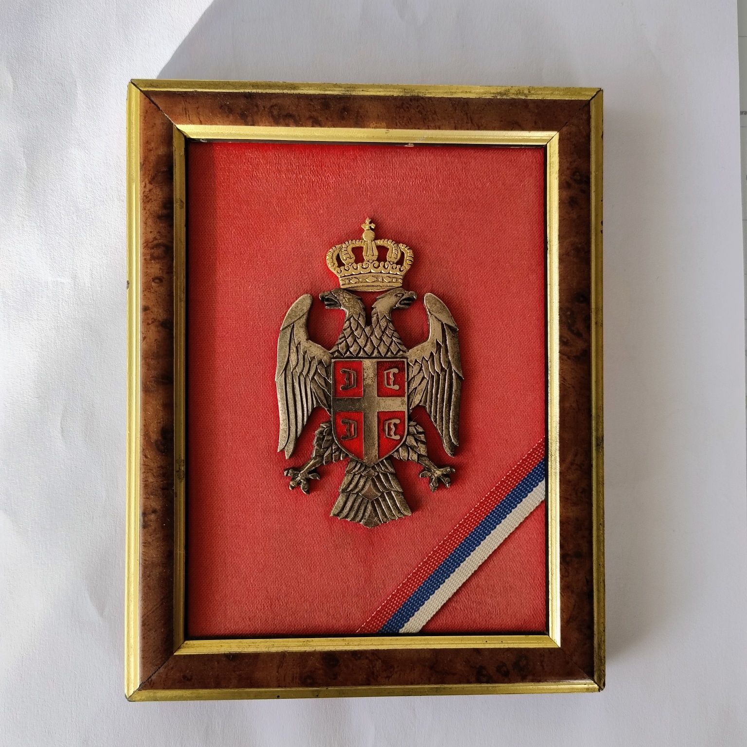 Плакет с герба на Сърбия