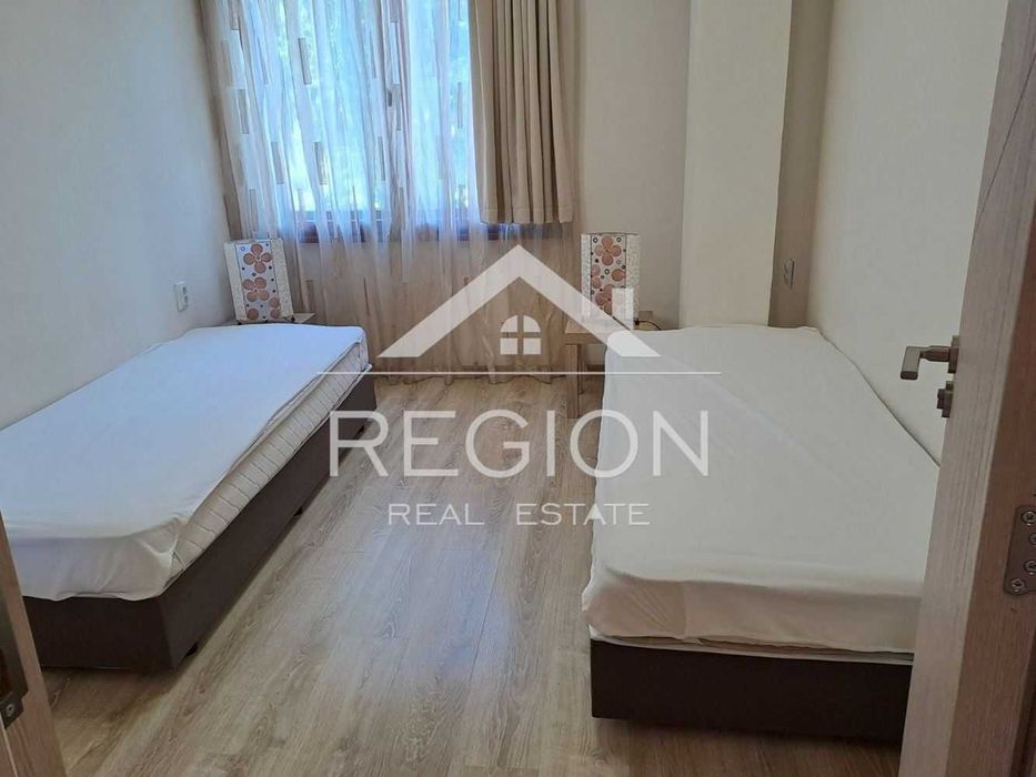 Дава се под наем Тристаен апартамент в Варна, Спортна зала - 80 кв.м за 663 € - Снимка #12
