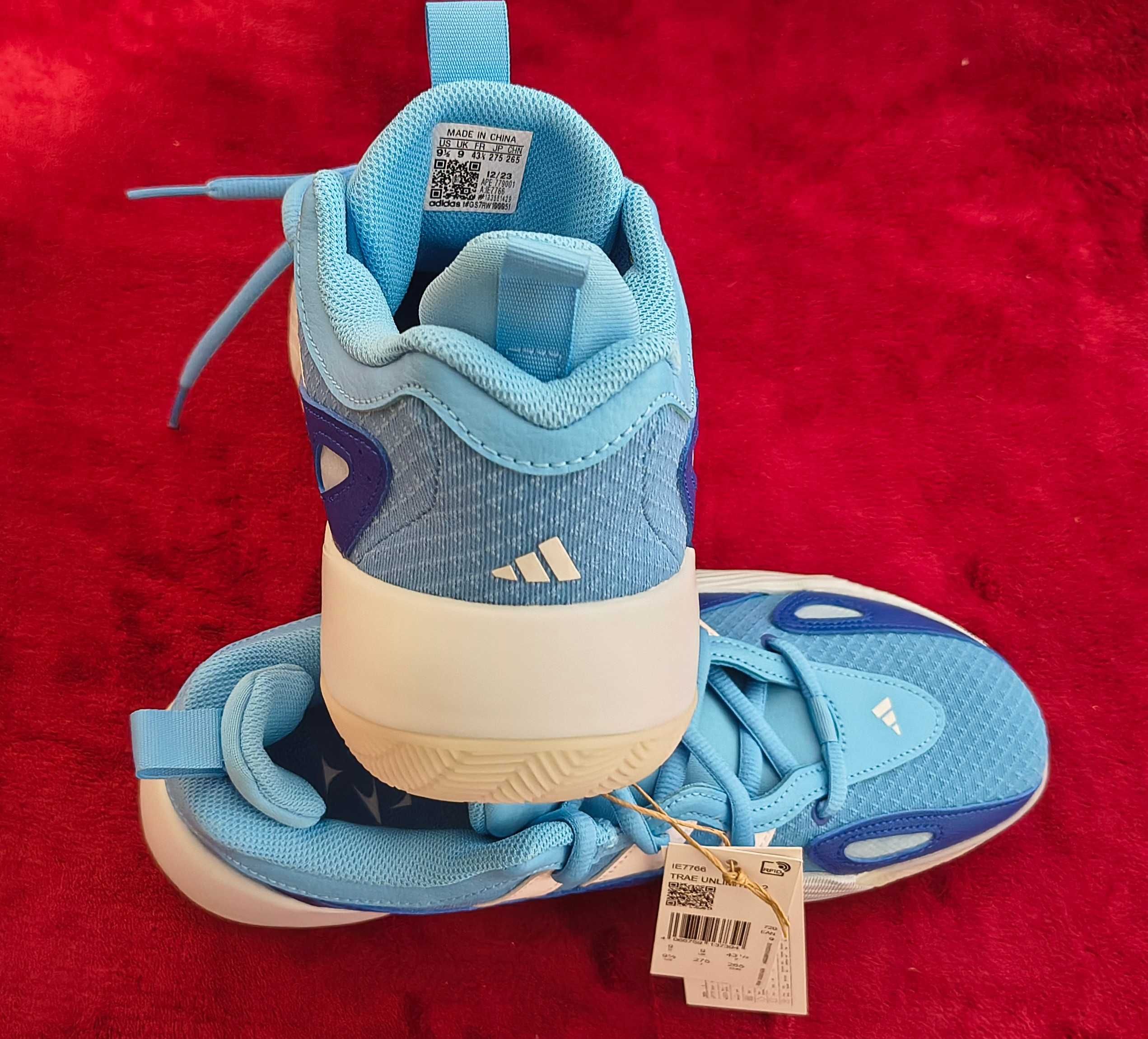 Pantofi Adidas, Marimea 43,5 EU - Noi