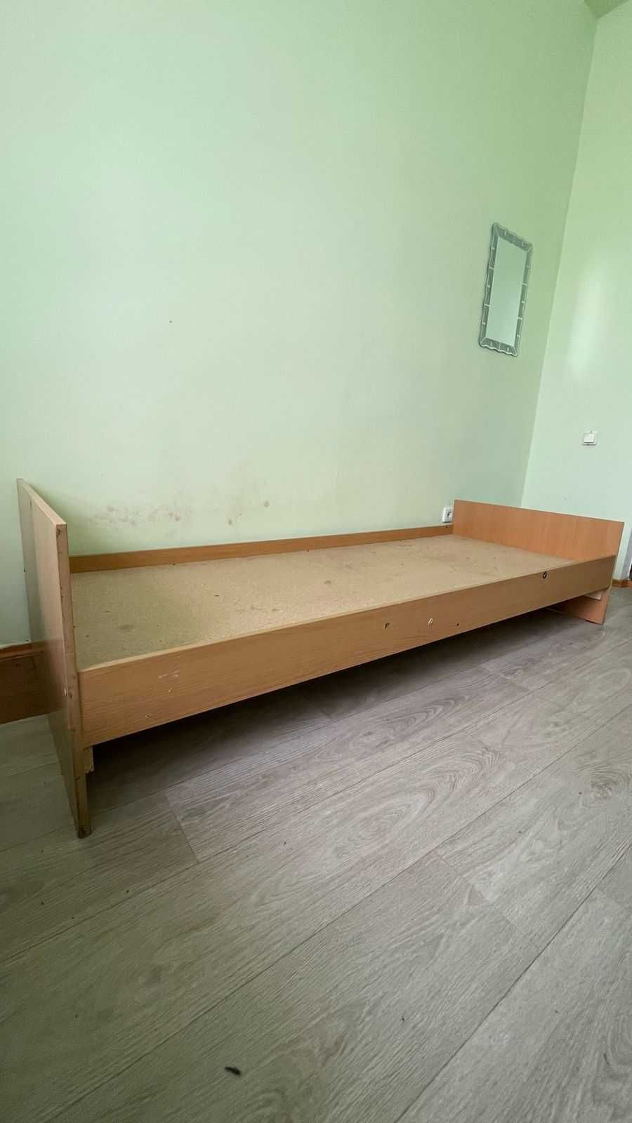 Продаю кровати, шкафы, матрасы, шкаф, тумба