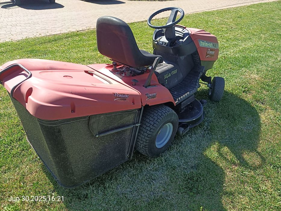 Tractors gazon impecabil