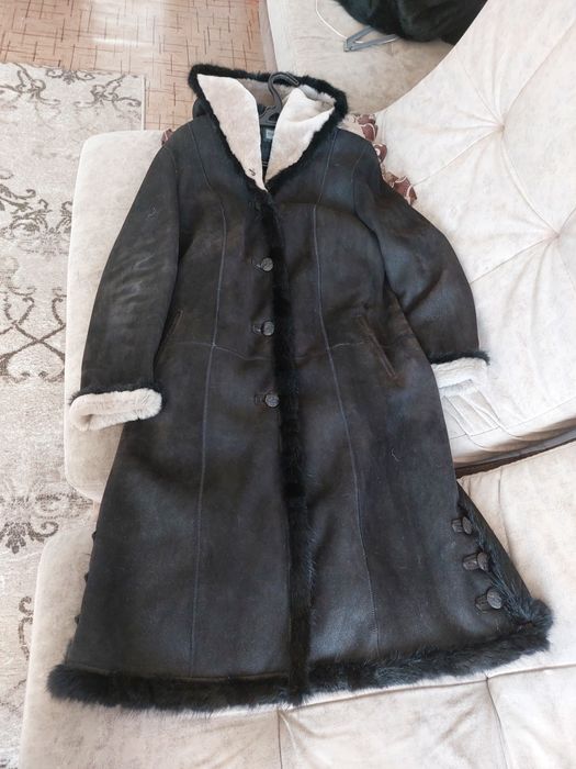 Продам дублёнку длина мидии