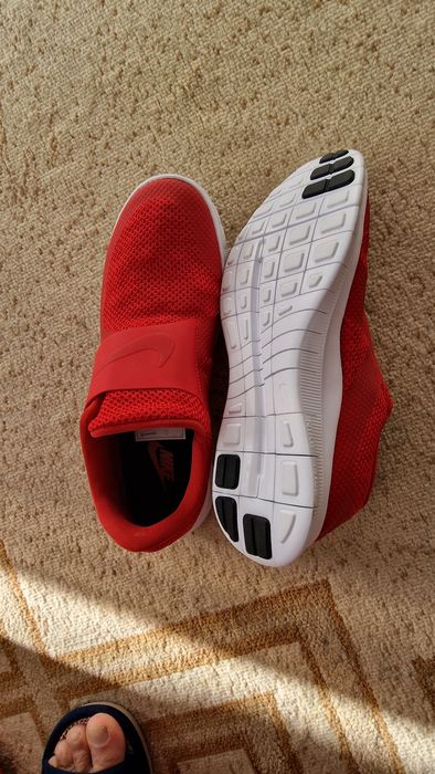 Adidas originali Nike noi super preț