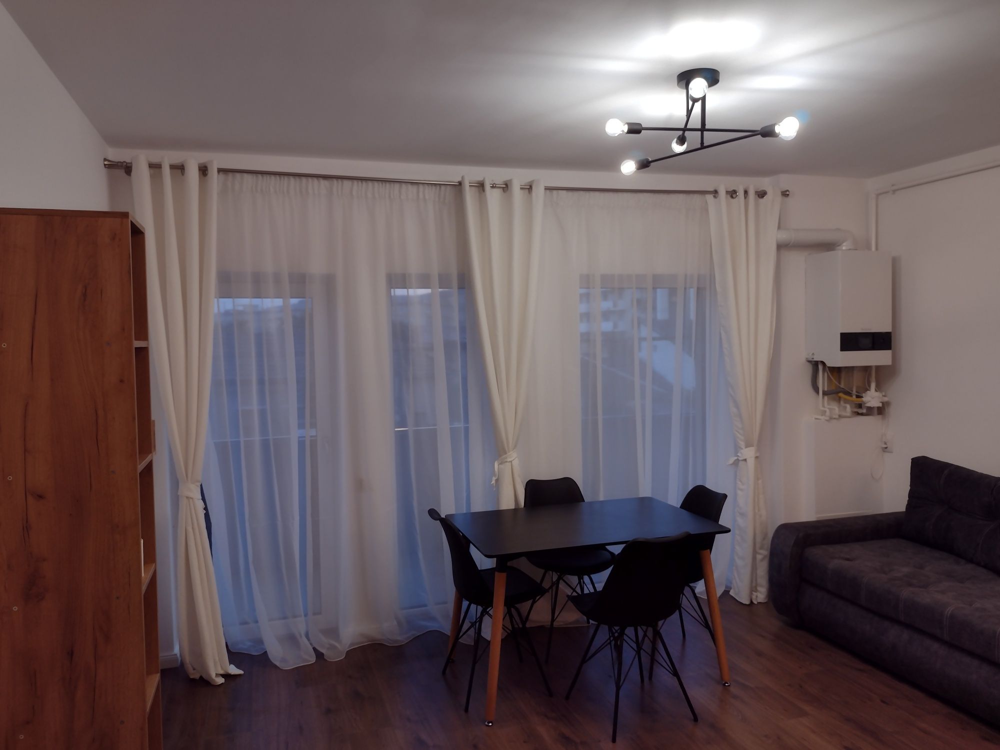 Închiriez apartament strada Fabricii