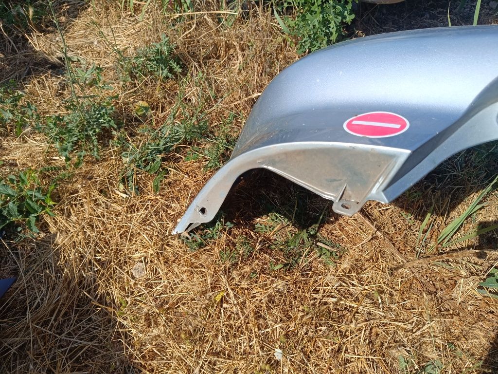 Bara spate Mazda 6 an 2005