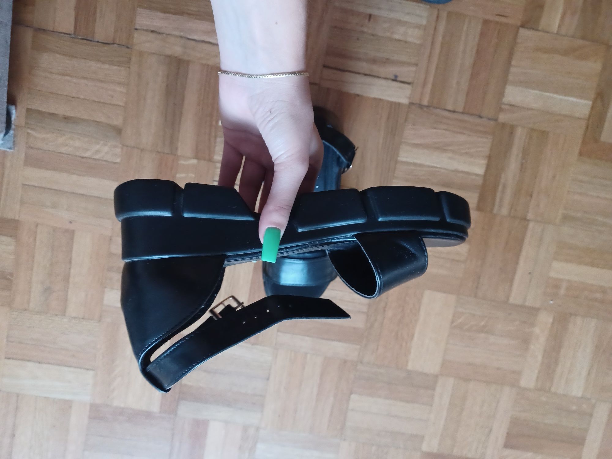 Sandale elegante