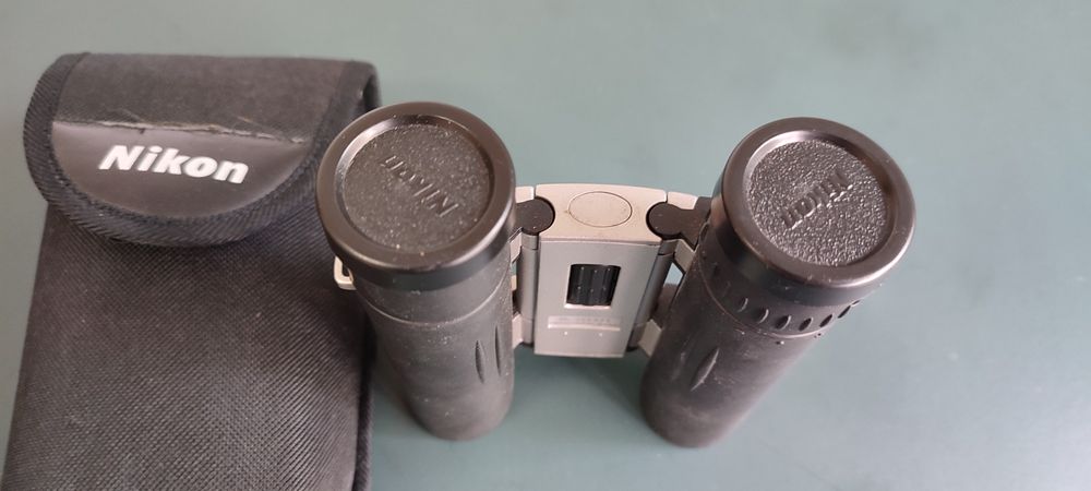 Binoclu Nikon 10x25 sport lite
