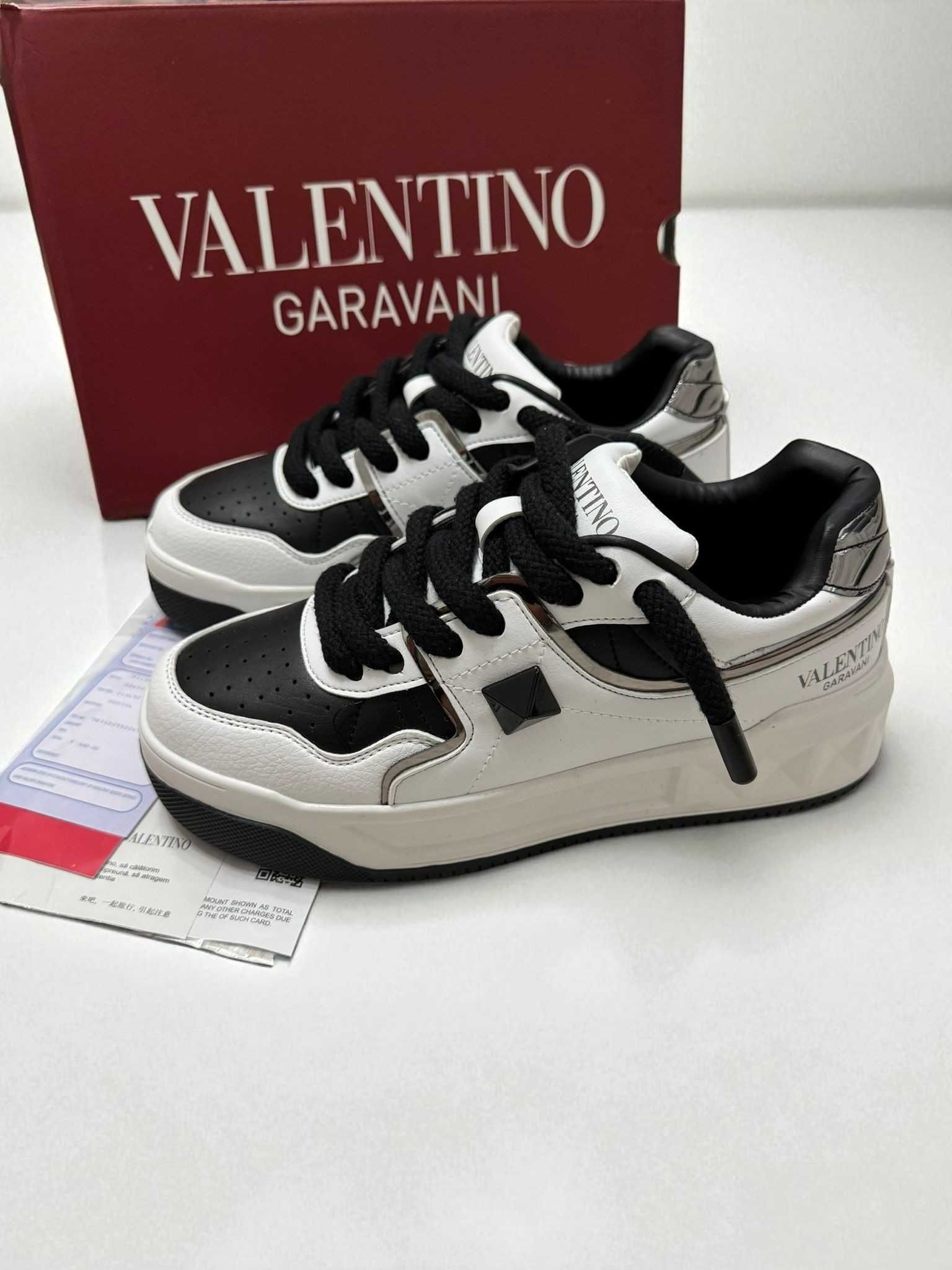 Valentino Garavani Premium Full Box - Adidasi Ocazie Reducere
