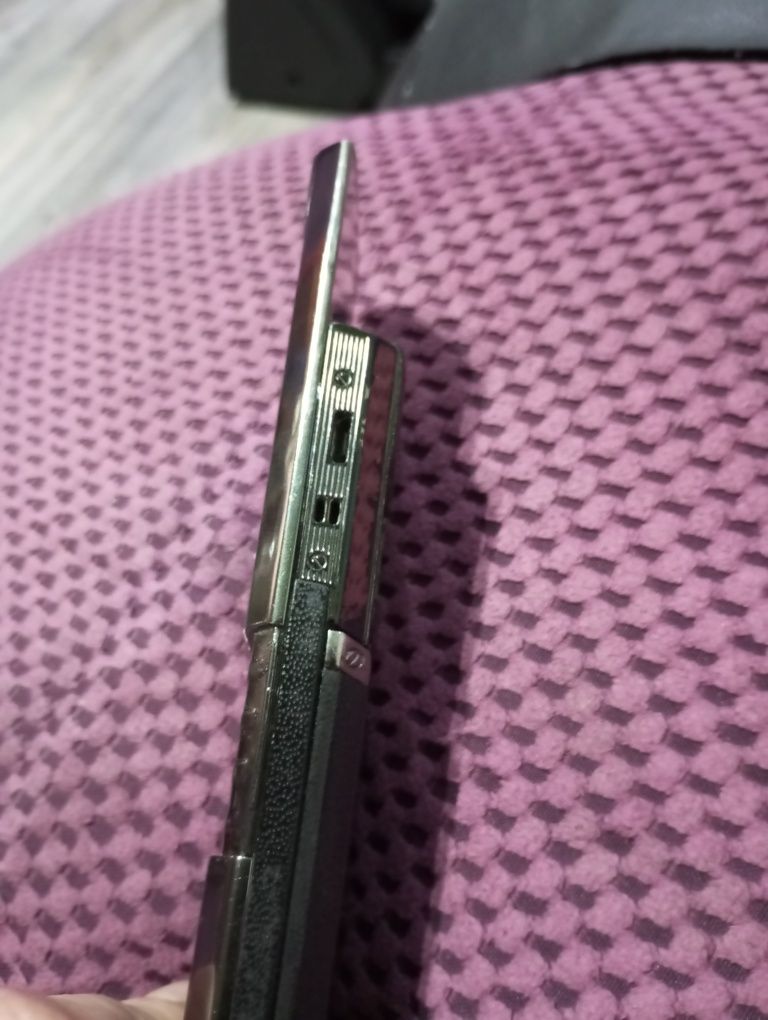VERTU Signature Slide