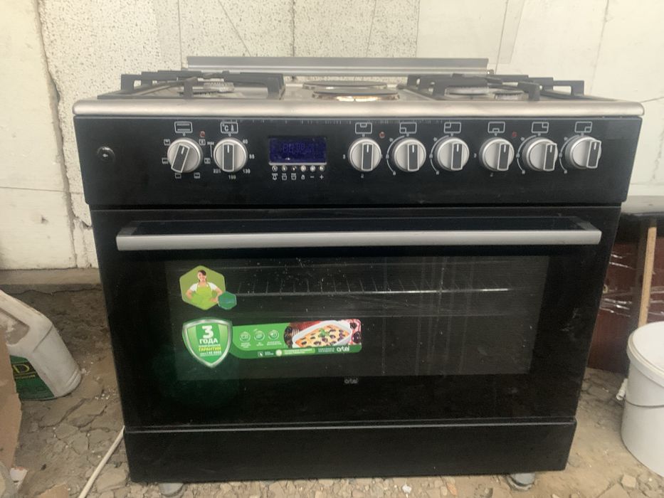 Кухрная газ плита