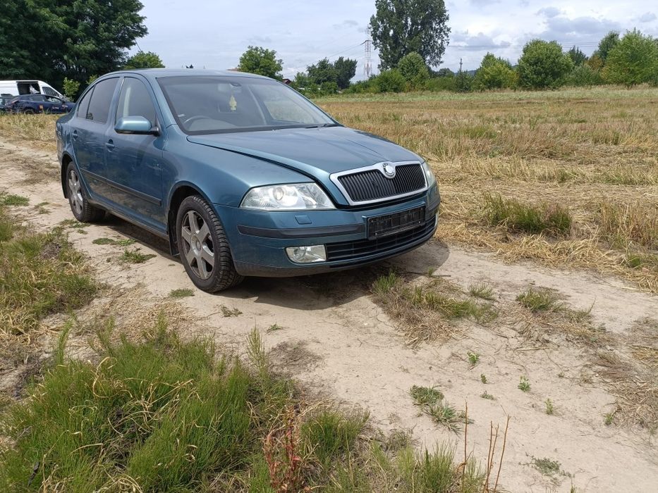 Capota motor Skoda Octavia 2 an 2008