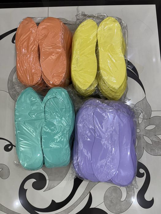 Продам одноразовые тапочки для салона оптом и в розницу