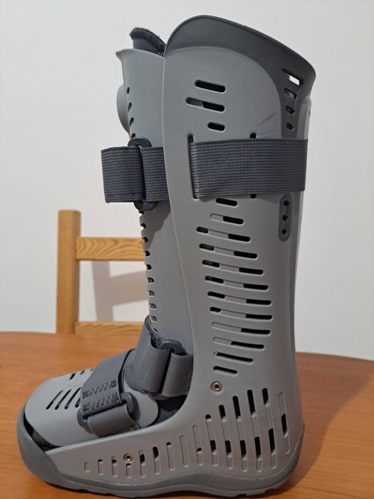 Orteza glezna/picior fixa rebound air Walker