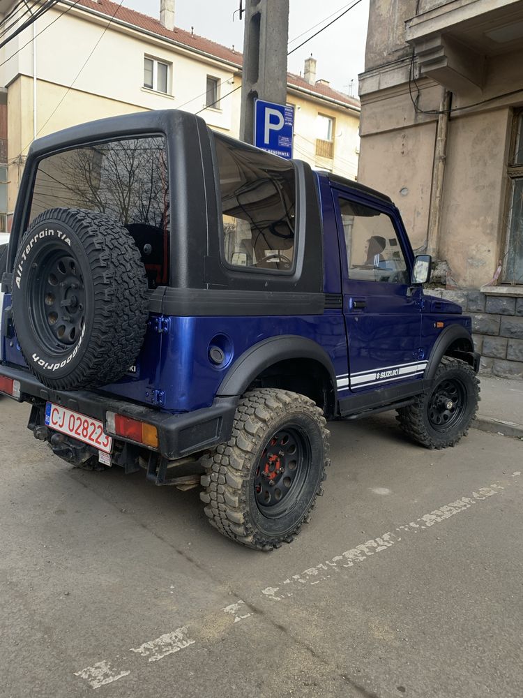 Suzuki Samurai Sj413