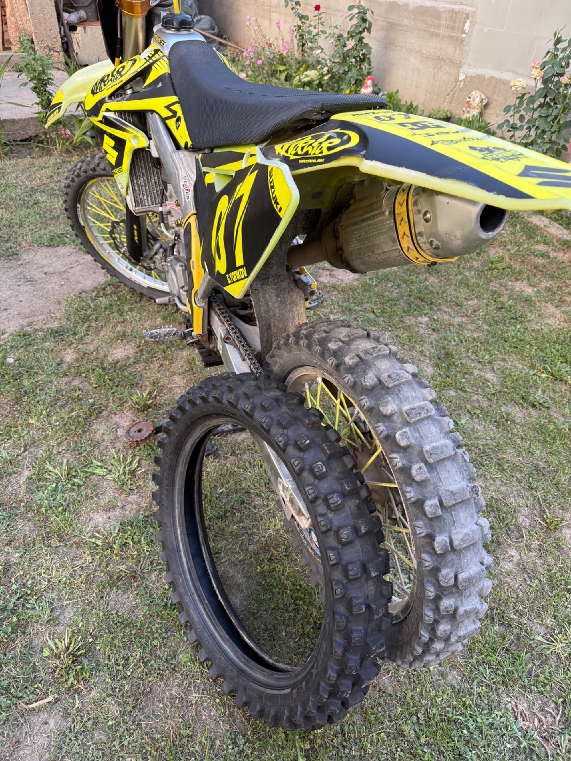 Продава се Suzuki rmz 450