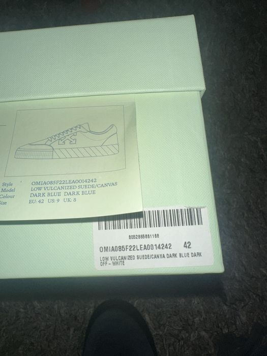 Off white Sneakers