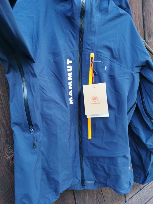 Geacă hardshell nouă Mammut S damă 40K