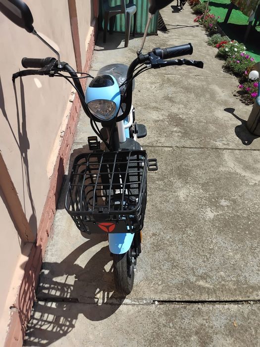 Vând scuter electric ZTech nou
