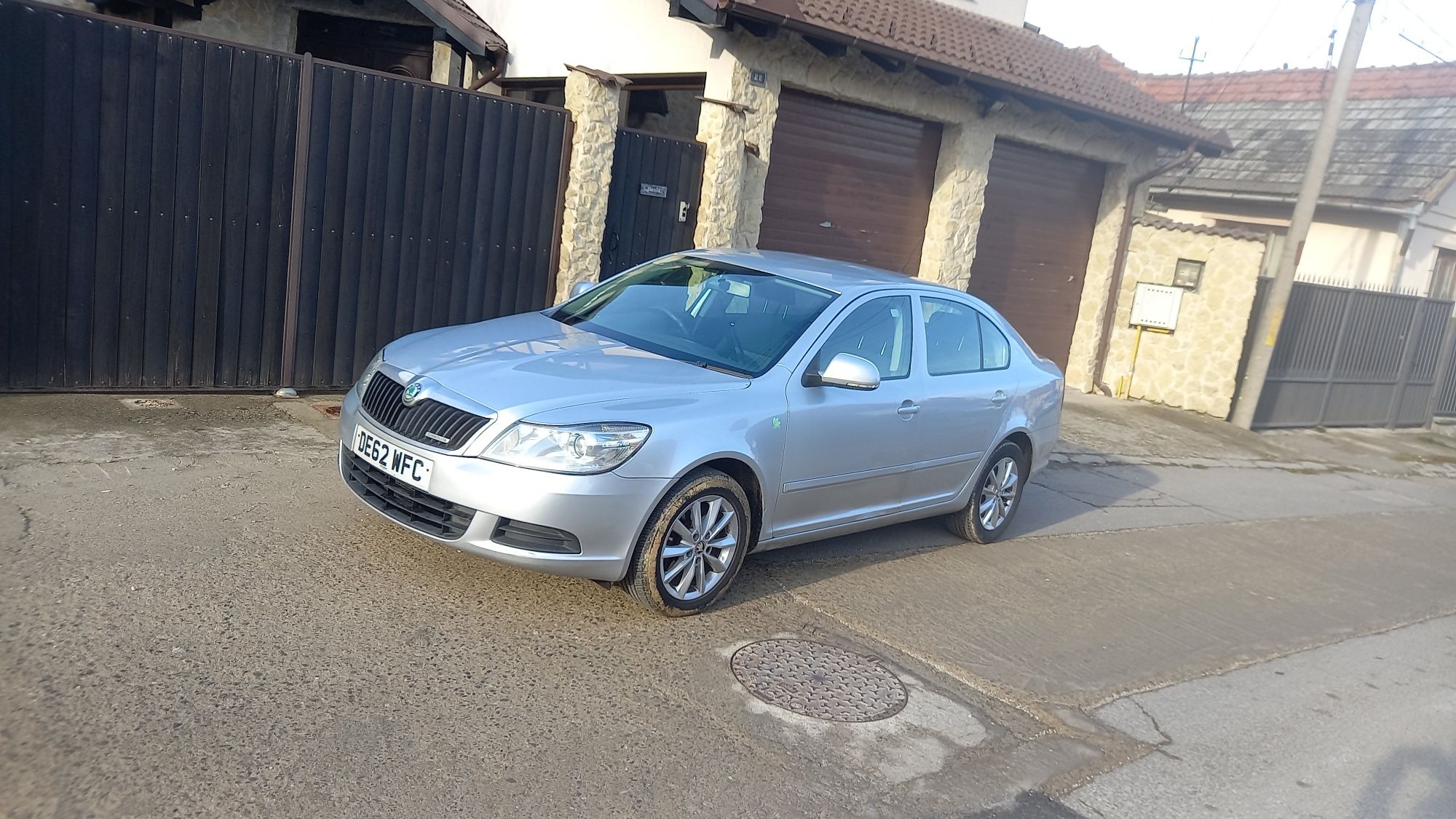 Dezmembrez ,piese,usa,usi skoda octavia 2,octavia 3,scout clh,bkc,bxe,