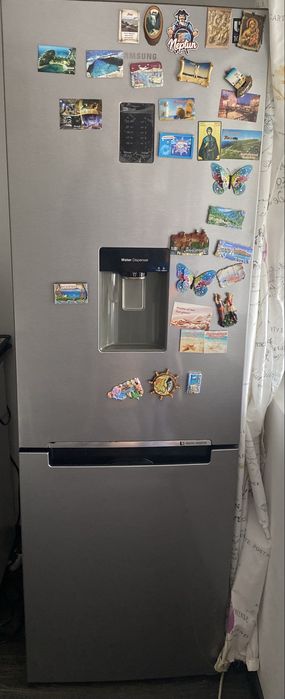 Combina Samsung silver cu dozator de apa