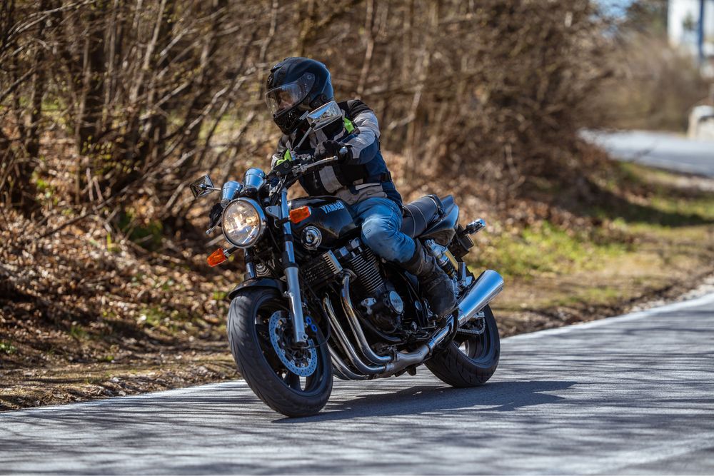 Yamaha XJR1300 1999