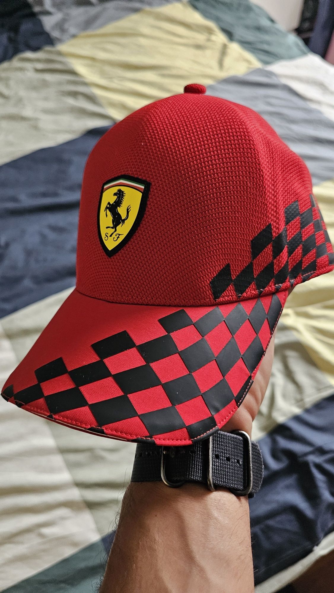 Șapcă originala Ferrari ediție limitată