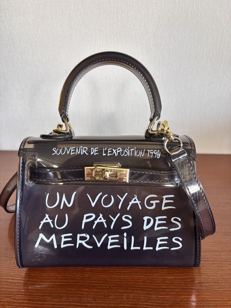 Черна прозрачна чанта “Un Voyage au Pays des Merveilles”
