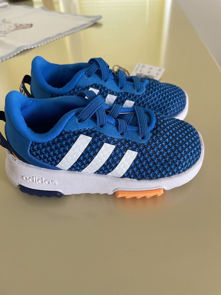 Маратонки Adidas за момче