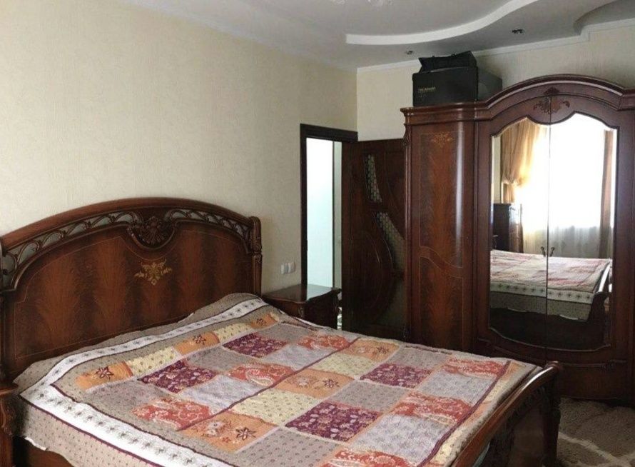 Юнусабад 15, 4/4/5 УлУчШеНкА Неторец Балкон 6*2 ЧаСтИчНо МеБеЛиРоВаНаЯ