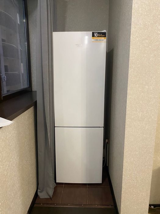 Продам Холодильник Hotpoint