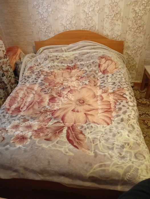 Кровать двухспальная