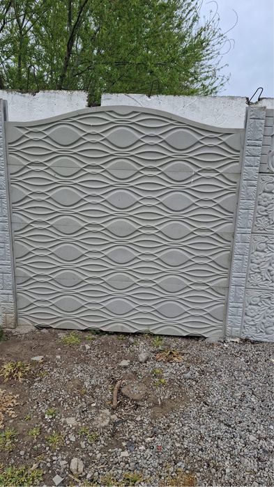 Vand matrite pentru gard din beton