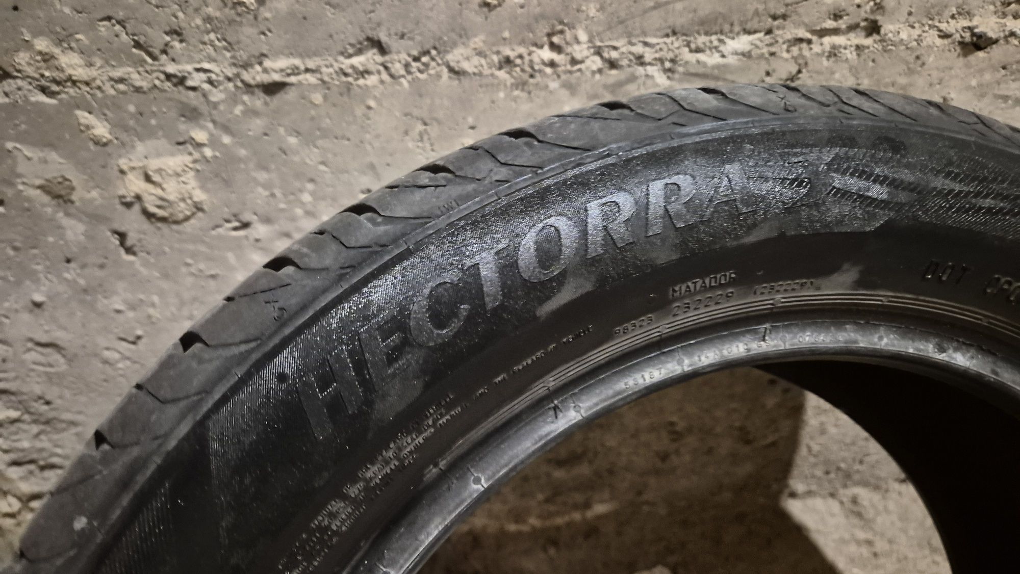 Гуми 205/55/R16  Hankook 2 бр. Matador 2 бр