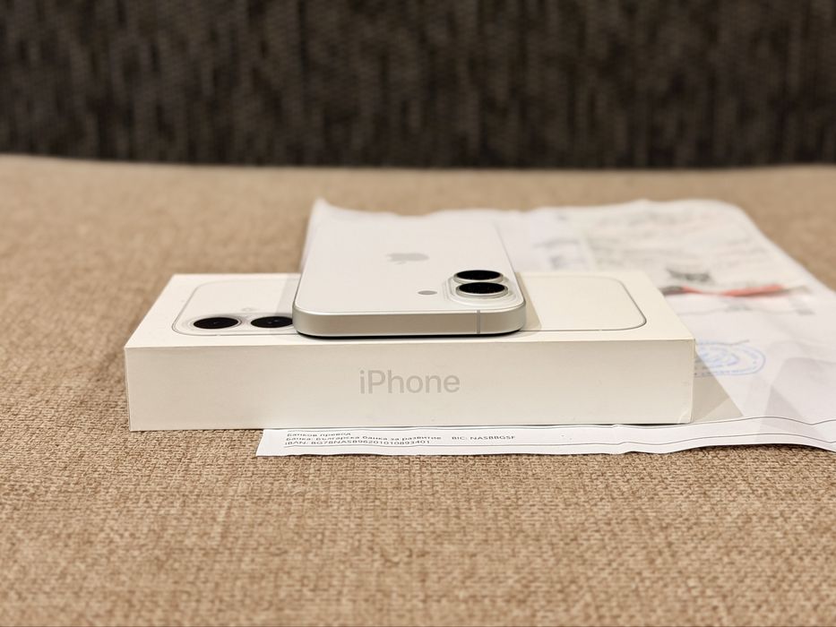 Iphone 16 256GB Гаранция ТехноМаркет 12.2026г / Като нов