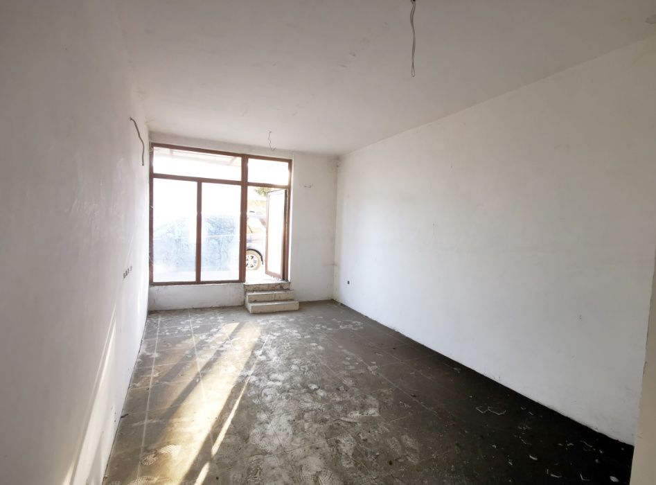 Продава се Магазин в Разлог - 146 кв.м за 1100 €/кв.м - Снимка #3