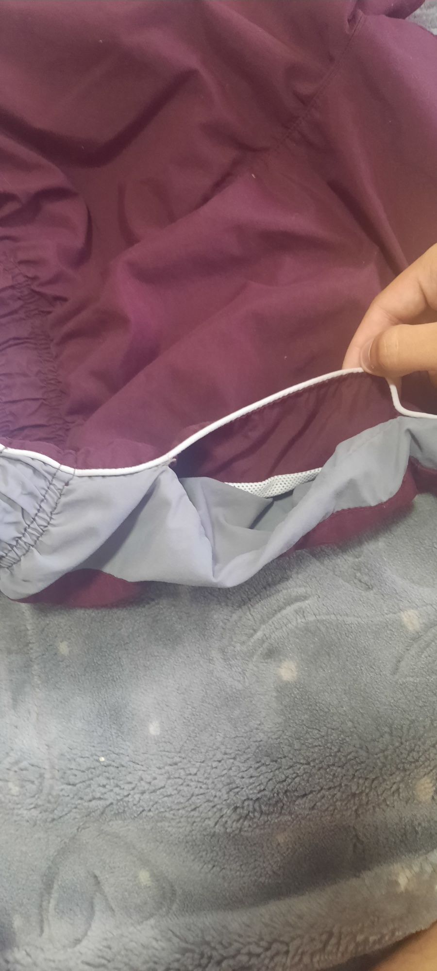 Pantaloni scurți Nike vișiniu