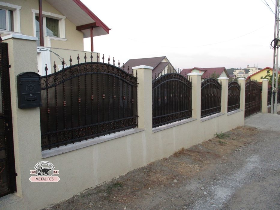 Vand garduri și porți