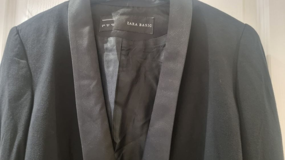 Дамско сако на Zara