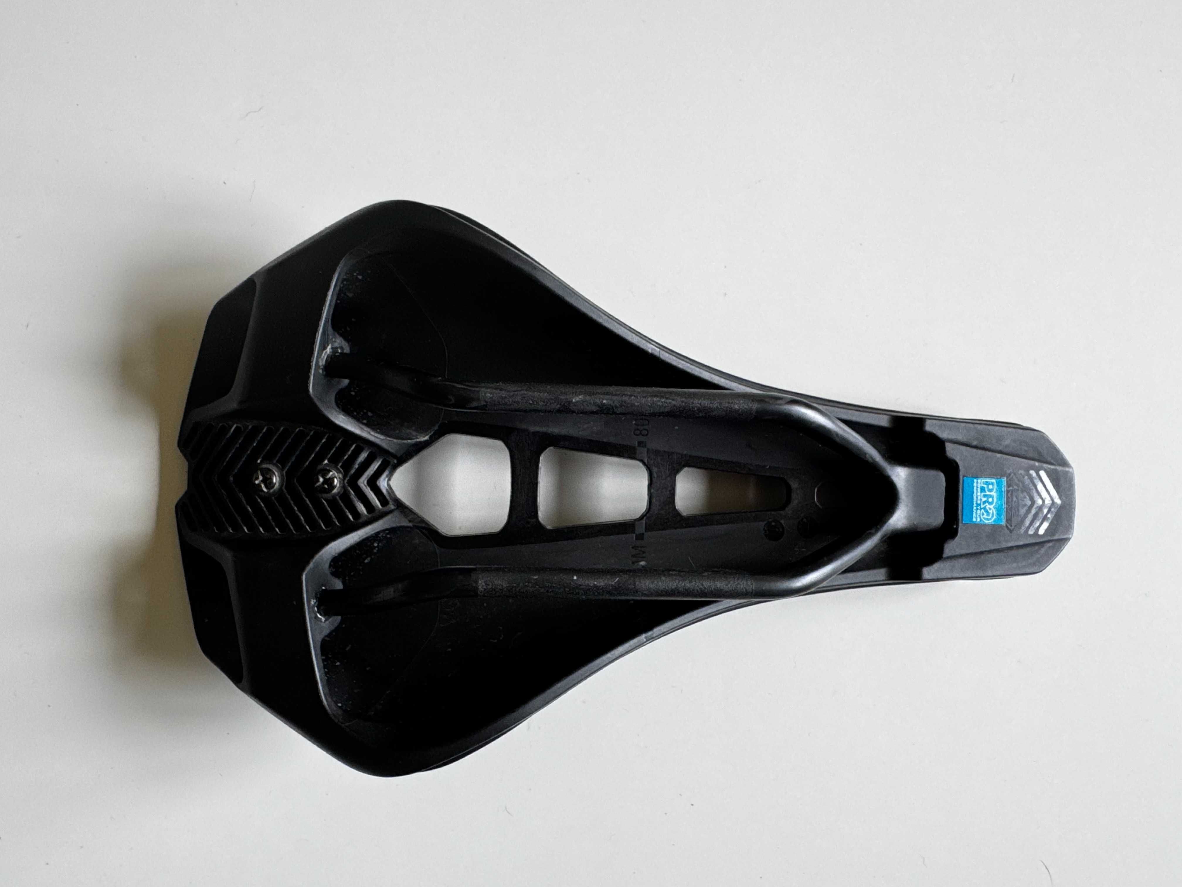 PRO Stealth Curved Team Saddle Carbon